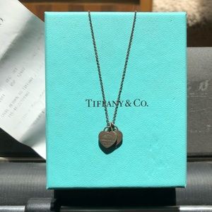 Tiffany & Co. double heart “return to” necklace